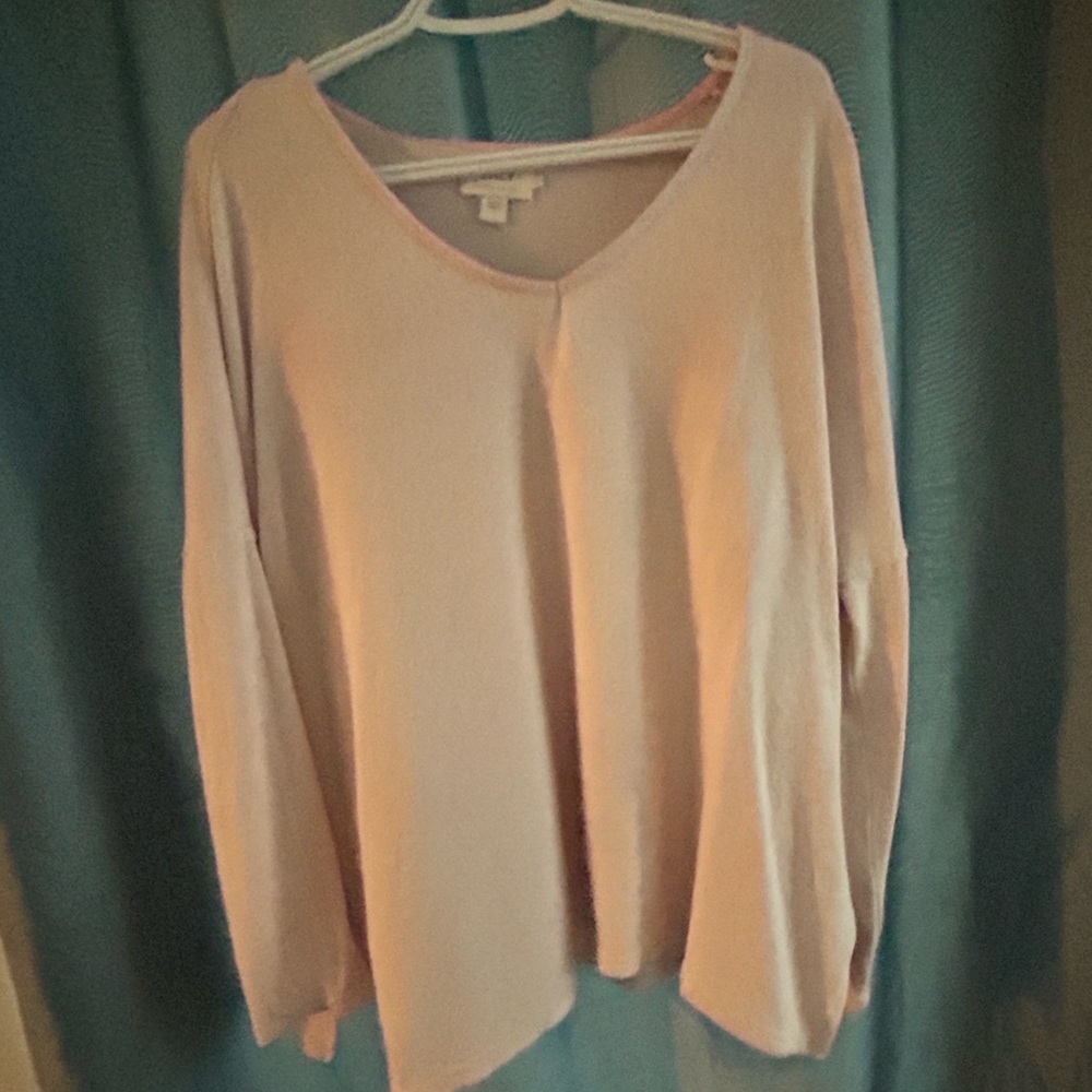 Only  size large aWomen's Soft Cream Long Sleeve Top- new or like new